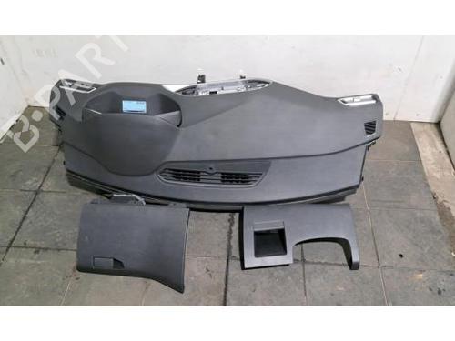 Dashboard PEUGEOT 308 SW II (LC_, LJ_, LR_, LX_, L4_) 1.6 HDi 92 | BP23643114C46 