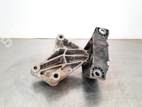Used Gearbox mount RENAULT CLIO IV (BH_) 0.9 TCe 90 (BHNF, BHMA, BHMH, BHJK, BHJR) (90 hp) 10898309