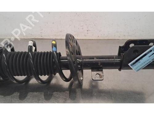 Used Right front shock absorber Right front shock absorber FIAT DOBLO Box Body/MPV (510_, 511_) BlueHDi 130 (131 hp) 33247812 33247812