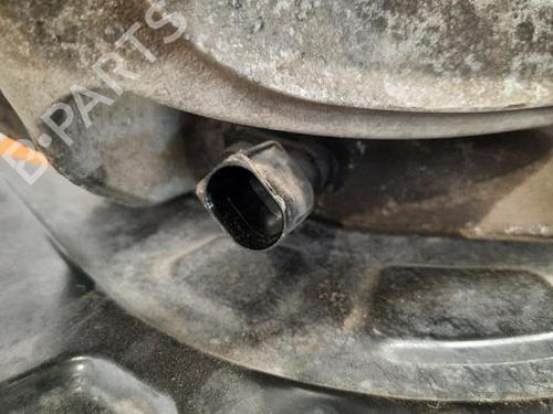Left front steering knuckle SKODA SUPERB III Estate (3V5) 2.0 TDI | BP23610580M25 