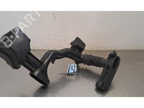 pipe-toyota-c-hr-_x2_-_h2_-2023-33892763 main image