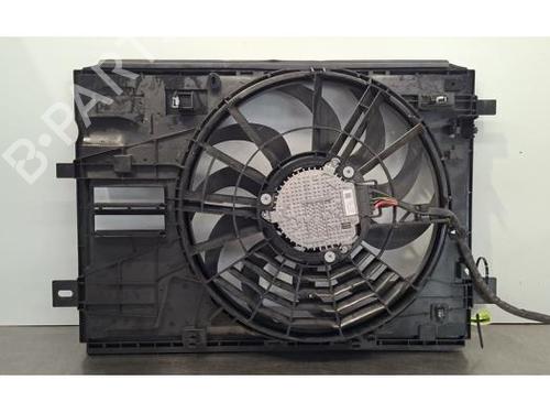 Used Radiator fan PEUGEOT 308 III (FB_, FH_, FP_, F3_, FM_) Hybrid 225 (F3DGYT, F3DGNH) (224 hp) 31698627