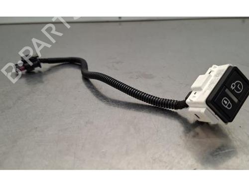 Used Switch CITROËN C5 AIRCROSS (A_) 1.6 Hybrid 225 (A45GFR) (224 hp) 31705301