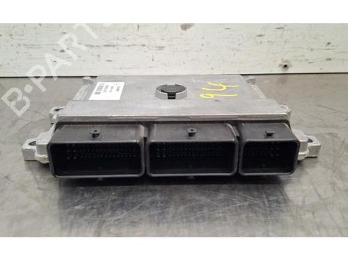 engine-control-unit-ecu-dacia-sandero-ii-2012-39180032 main image