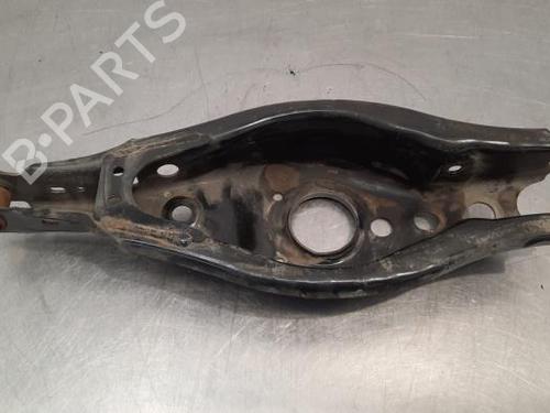 Right rear suspension arm TOYOTA AURIS (_E18_) 1.2 (NRE185_, NRE185R) | BP18237047M15 