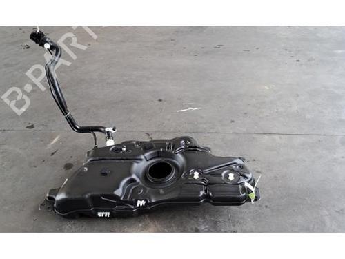 Used Fuel tank PEUGEOT 3008 II SUV (MC_, MR_, MJ_, M4_) 1.5 BlueHDi 130 (131 hp) 28033107