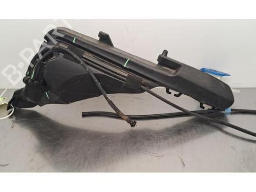 Used Windscreen washer tank PEUGEOT 308 III (FB_, FH_, FP_, F3_, FM_) e-308 (FMZKWZ) (156 hp) 28012173