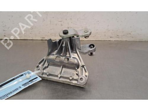Used Front wipers mechanism Front wipers mechanism PEUGEOT 308 III (FB_, FH_, FP_, F3_, FM_) PureTech 130 (FPHNSL, FPHNST) (131 hp) 35935265 35935265