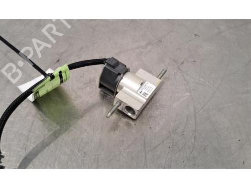 Used Electronic sensor PEUGEOT 308 III (FB_, FH_, FP_, F3_, FM_) e-308 (FMZKWZ) (156 hp) 29343633