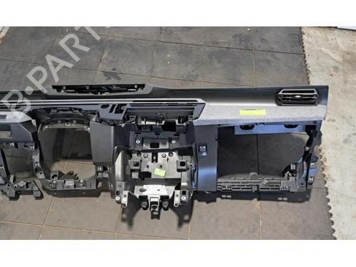 Used Dashboard PEUGEOT 308 III (FB_, FH_, FP_, F3_, FM_) e-308 (FMZKWZ) (156 hp) 29389201