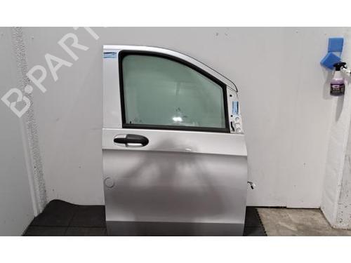 Used Right front door MERCEDES-BENZ VITO Van (W447) 119 CDI (447.601, 447.603, 447.605) (190 hp) 31371974