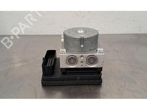 Used ABS pump VW GOLF VIII (CD1, DA1) 1.5 TSI (131 hp) 23850382