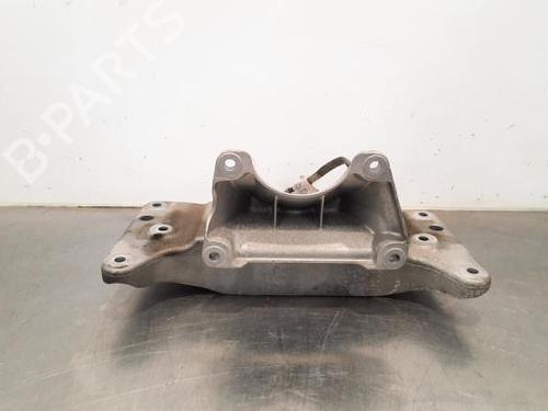 Used Gearbox mount BMW 6 Gran Coupe (F06) 640 d (313 hp) 18237207