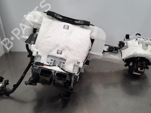 Used Heater matrix box PEUGEOT 5008 II (MC_, MJ_, MR_, M4_) 2.0 BlueHDi 150 (MJAHXW, MJAHXH, MJAHXN, MJAHXV, MJAHXG) (150 hp) 15789432