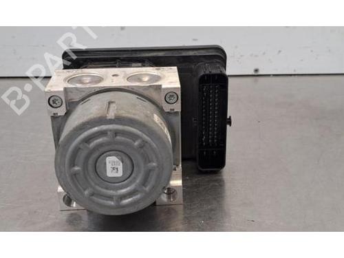 Used ABS pump ABS pump PEUGEOT 208 II (UB_, UP_, UW_, UJ_) 1.5 BlueHDI 100 (102 hp) 39892610 39892610