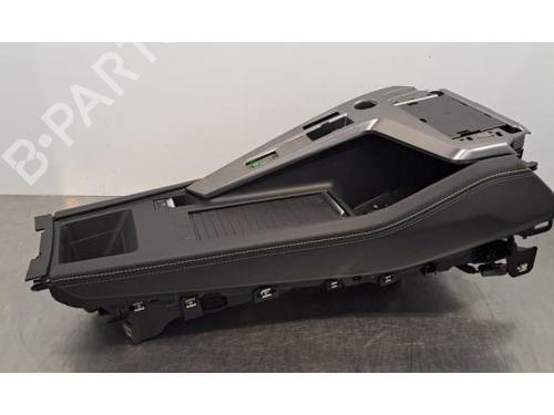 Console central PEUGEOT 308 III (FB_, FH_, FP_, F3_, FM_) e-308 (FMZKWZ) (156 hp) 30651353