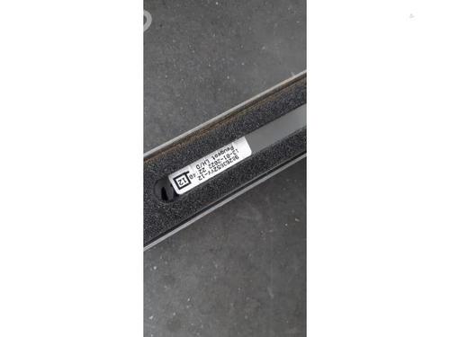 Roof bar PEUGEOT 5008 II (MC_, MJ_, MR_, M4_) 1.2 THP (MRHNYH, MRHNYW, MRHNSJ, MRHNSU, MRHNSM) | BP23618990C65 