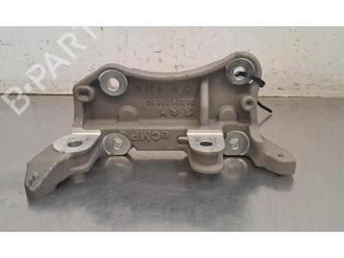 Used Engine mount Engine mount PEUGEOT 208 II (UB_, UP_, UW_, UJ_) e-208 (136 hp) 34272287 34272287