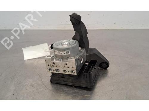 Used ABS pump BMW X2 (F39) sDrive 18 i (136 hp) 28966408