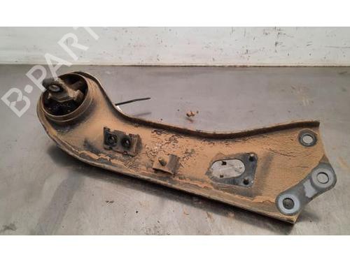 Right rear suspension arm KIA SORENTO III (UM) 2.2 CRDi 4WD | BP24942340M15 