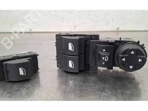 switch-opel-combo-box-bodympv-k9-2018-39154537 main image
