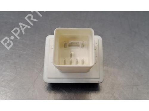 Used Electronic sensor Electronic sensor DACIA DUSTER (HM_) 1.5 dCi 115 4x4 (HMAD) (116 hp) 39732327 39732327