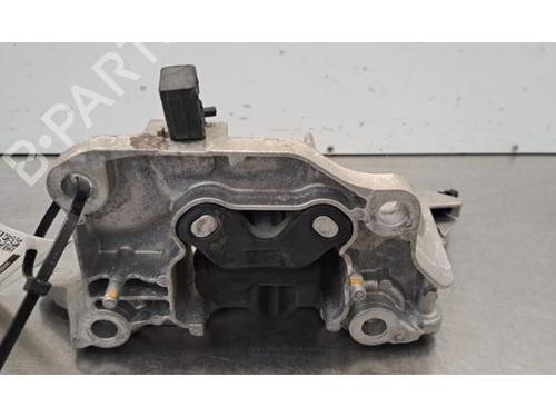 Used Gearbox mount Gearbox mount PEUGEOT 208 II (UB_, UP_, UW_, UJ_) 1.5 BlueHDI 100 (102 hp) 39892616 39892616