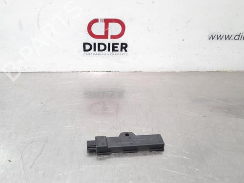 Antenne/Base BMW 5 (F10) 518 d (150 hp) 15022636