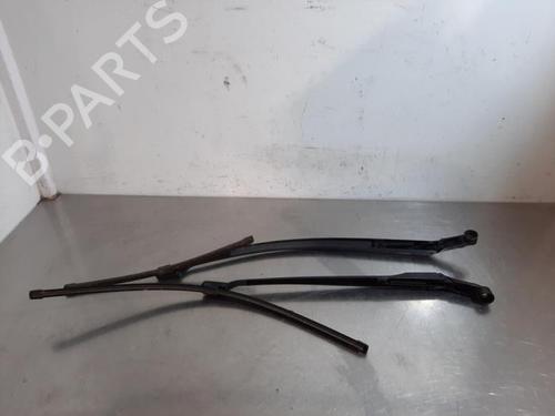 Front windshield wiper arm TOYOTA AVENSIS Estate (_T27_) 1.6 D4-D (WWT270_) | BP23579812C143 