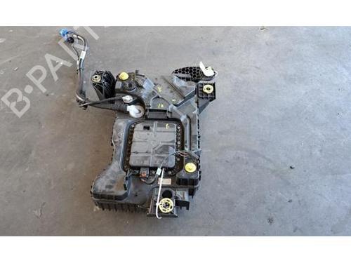 AdBlue tank PEUGEOT 3008 II SUV (MC_, MR_, MJ_, M4_) 1.5 BlueHDi 130 | BP28033102M85 
