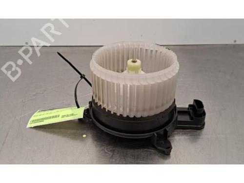 Used Heater blower motor TOYOTA YARIS (_P21_, _PA1_, _PH1_) 1.5 Hybrid (MXPH10, MXPH11) (116 hp) 30915730