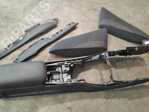Used Middle console MINI MINI CLUBMAN (F54) Cooper (136 hp) 10882370
