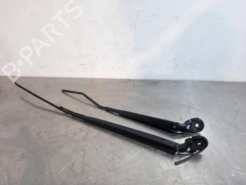 Used Front windshield wiper arm CITROËN C4 CACTUS 1.2 THP 110 (110 hp) 15912940