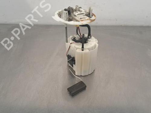 Used Fuel pump MERCEDES-BENZ CLA Coupe (C117) CLA 180 (117.342) (122 hp) 23595136