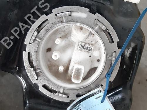 Used Fuel pump BMW 1 (F20) 116 d (116 hp) 11231826