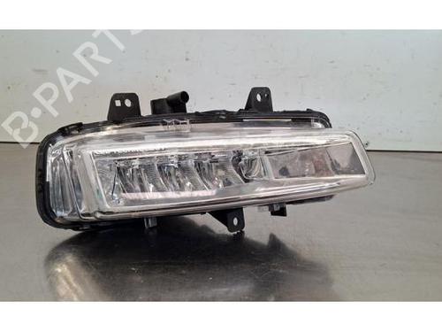 Used Right front fog light Right front fog light LAND ROVER DISCOVERY SPORT (L550) 2.0 D 4x4 (180 hp) 33710834 33710834