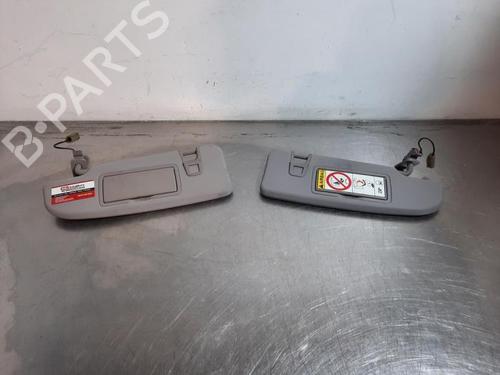 right-sun-visor-alfa-romeo-giulia-952_-2015-33277750 main image