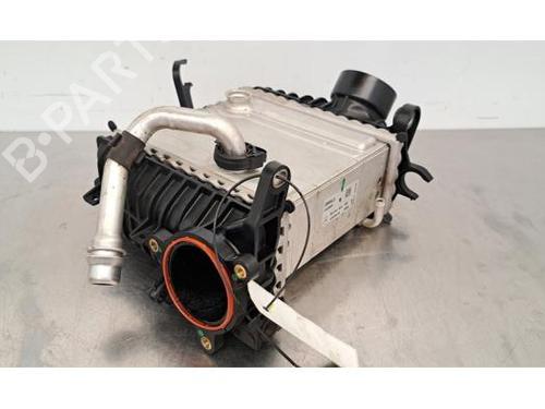 Intercooler MERCEDES-BENZ C-CLASS (W205) C 200 d (205.011) (150 hp) 28613397