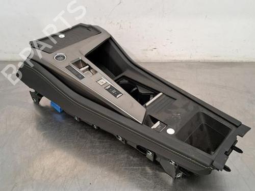 Used Middle console PEUGEOT 308 II (LB_, LP_, LW_, LH_, L3_) 1.6 PureTech 225 (225 hp) 23629266