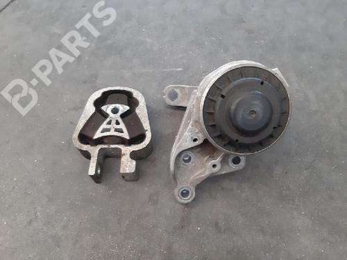 Used Engine mount Engine mount FORD MONDEO V Hatchback (CE) 2.0 TDCi (150 hp) 10876421 10876421