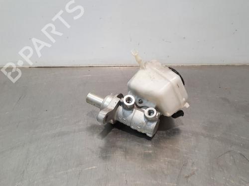 Used Brake master cylinder BMW 1 (F20) 114 i (102 hp) 11728326
