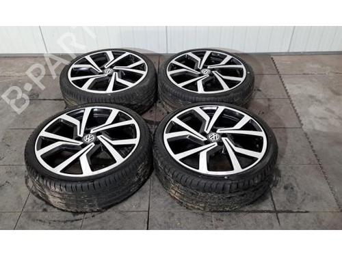 wheel-set-vw-golf-vii-5g1-bq1-be1-be2-2012-2013-2014-2015-2016-2017-2018-2019-2020-2021-33927705 main image