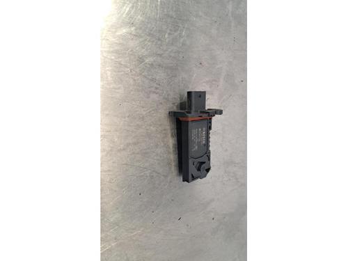 Used Mass air flow sensor BMW X2 (F39) sDrive 18 i (136 hp) 23621168