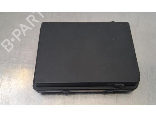 Fuse box RENAULT TRAFIC III Van (FG_) 2.0 dCi 130 (FGMY) | BP38313180E1 - Image 3
