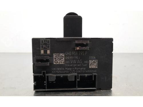 Used Electronic module PORSCHE MACAN (95B) 3.0 S Diesel (258 hp) 23621242
