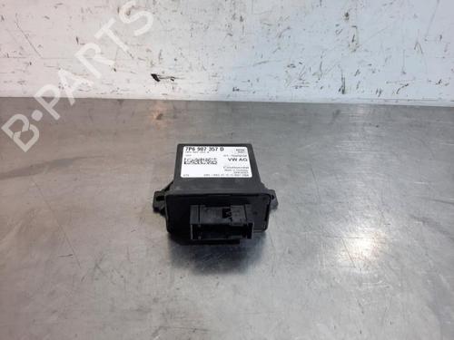 Used Electronic module VW GOLF VII (5G1, BQ1, BE1, BE2) 2.0 GTD (184 hp) 23592337