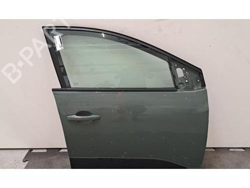 right-front-door-dacia-sandero-iii-2021-38606038 main image