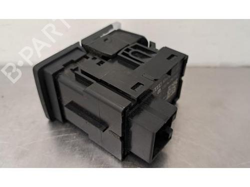 Switch AUDI Q3 Sportback (F3N) 45 TFSI e | BP29872094I30