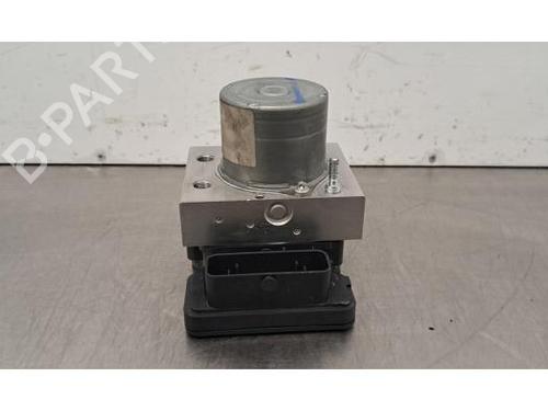Used ABS pump NISSAN INTERSTAR Van (X62B) dCi 150 (150 hp) 30651187