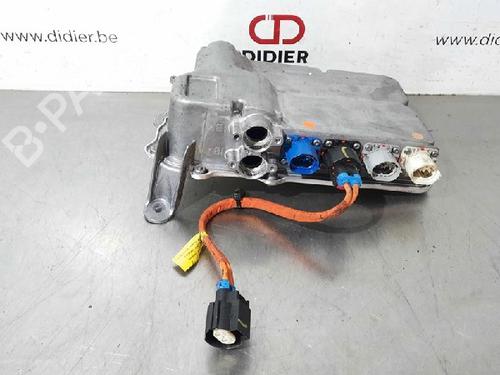 Used Fuse box TESLA MODEL S (5YJS) 70D AWD (334 hp) 10883661